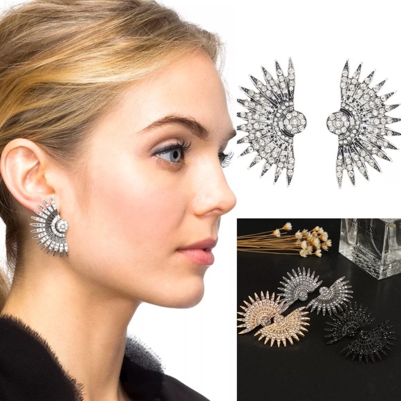 “Glamour Moon” Trendy Glam Earrings - Picture 2 of 5